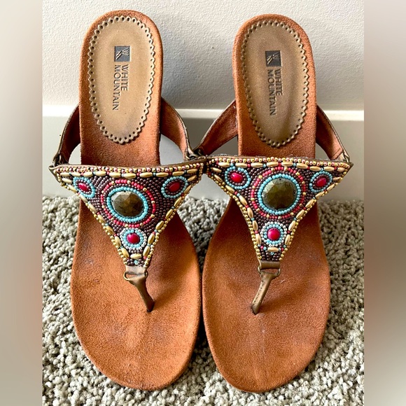 NWT White Mountain Beaded Wedge Sandals - Picture 1 of 7